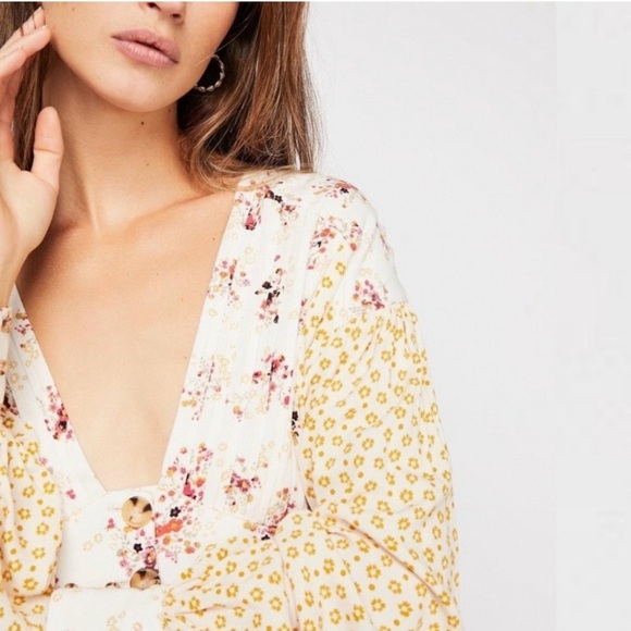 Free People Women’s Size XS Wonderland Mini Dress Button Down Floral Bohemian - Picture 5 of 9